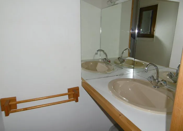 Hébergement de vacances Maison Proche Pour 8/9 Pers - Animaux Acceptés - Fr-1-823-33